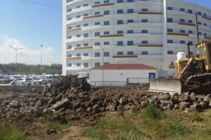 STADYUMUN TAŞLARI HASTANEYE YOL OLDU