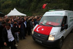 Şehit Uzman Çavuş Bayram Aksu Son Yolculuğuna Uğurlandı