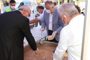 BAŞKAN KILIÇ'TAN AŞURE İKRAMI