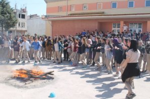 Kızılırmak Anadolu Lisesinde Nevruz Etkinliği