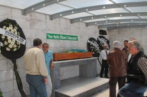 ANARAT AİLESİNDE ANNE ACISI