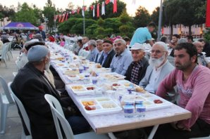 BAFRA HALKI İFTAR DA BULUŞTU !