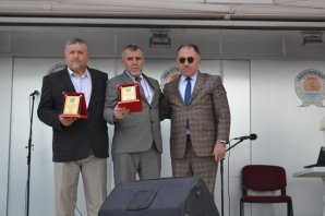 BALIKLARA MUHTEŞEM BİR CAMİİ