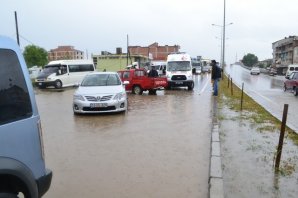 Su Birikintisi Kazaya Neden Oldu