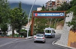 Artvin'de 10 milyon liralık bulvar trafiğe açıldı