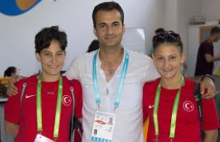 İŞİTME ENGELLİ KUZENLERİNİN SESİ OLDU