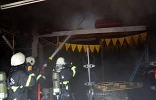 Ünye’de iş yeri yangını