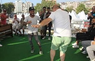 Alanzinho ve Bangura taraftarlarla buluştu