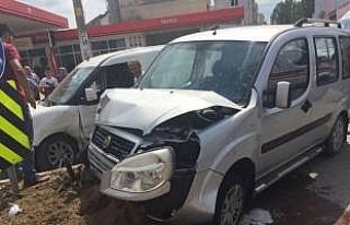 Bafra'da trafik kazası: 2 yaralı