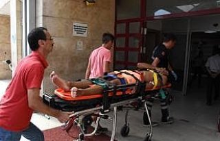 Denize atlayan genç yaralandı