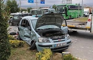 Tokat'ta trafik kazaları: 10 yaralı