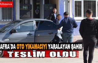 Silahlı şahıs teslim oldu