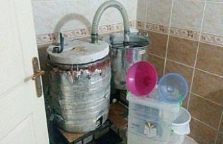 Banyoda kaçak içki üreten emekli öğretim görevlisine...