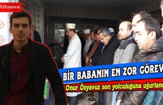 Cenaze namazını babası kıldırdı