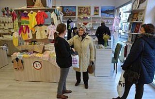 Kadınların el emeği gelir kapısı oldu