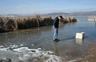 Yeniçağa Gölü buz tuttu