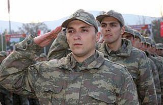 Acemi askerler yemin etti