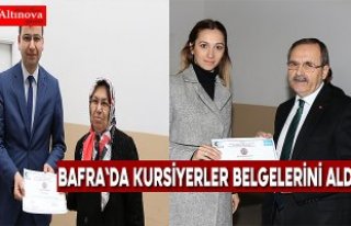 Bafra`da kursiyerler belgelerini aldı
