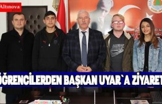 Öğrencilerden Başkan Uyar`a ziyaret