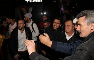 Galatasaray kafilesi İstanbul'a gitti