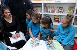 Görme engelli üniversite öğrencisinden köy okuluna...