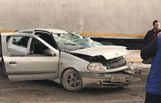 Trafik kazası güvenlik kamarasına yansıdı