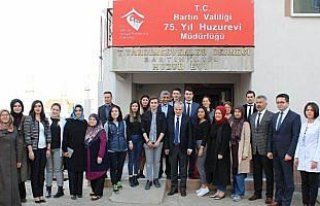 Vali Dirim, huzurevini ziyaret etti