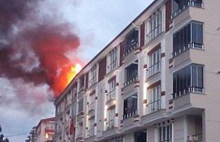 Bafra’da çatı yangını