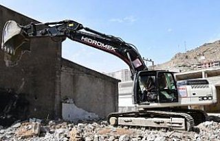 Gümüşhane'de alışveriş merkezi çalışmaları