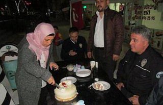 Tokat'ta polise sürpriz kutlama