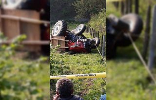 Zonguldak'ta traktör devrildi: 1 ölü