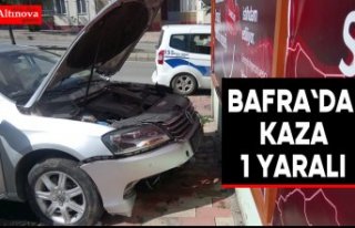 OTOMOBİL DUVARA ÇARPTI