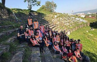 Üniversiteliler Batı Karadeniz'in Efes'ini temizledi