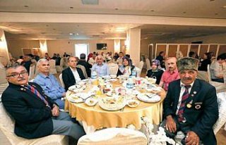 Vali Varol, gazilerle iftarda buluştu