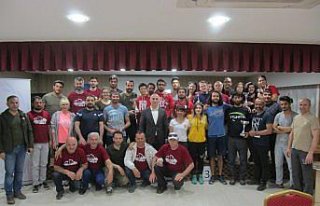 Yamaç paraşütü: Cross Country Uluslararası Mesafe...