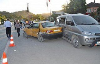 Bartın'da trafik kazası: 10 yaralı