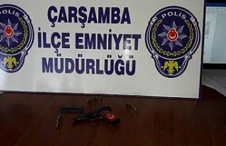 Çarşamba'da ruhsatsız tabanca ele geçirildi