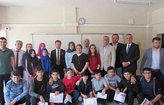 Kavak'ta 3 bin 471 öğrenci karne aldı