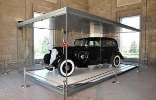 İş Bankası'ndan Atatürk'ün otomobillerinin korunmasına...