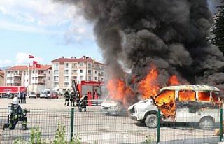 İtfaiyeden kurtarma ve yangın söndürme tatbikatı