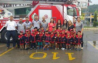 Minik öğrencilerin itfaiye ziyareti