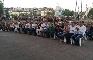 Beşiktaş taraftarları sünnet şöleni düzenledi