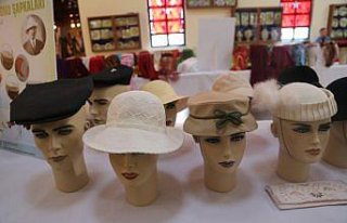 Kastamonu'da 60 yıllık şapkalar müzeye bağışlandı