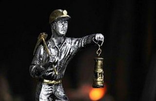 Mini madenci heykelleri 