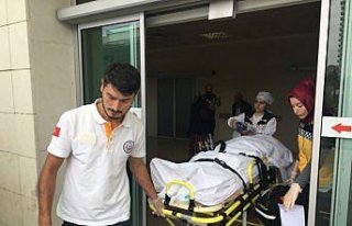 Kolunu patoza kaptıran kişi ağır yaralandı