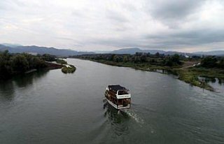 Yeşilırmak'ta 70 yıl sonra tekne gezileri başladı