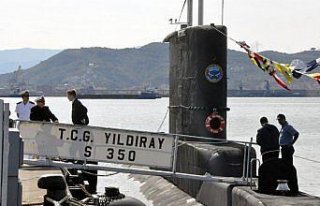 Zonguldak'ta askeri denizaltı ve karakol gemisi ziyarete...