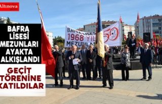 Bafra Lisesi mezunları ayakta alkışlandı