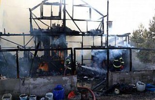 Bolu'da ahşap evde yangın