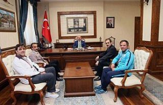 Dereceye giren okçulardan Vali Varol'a ziyaret